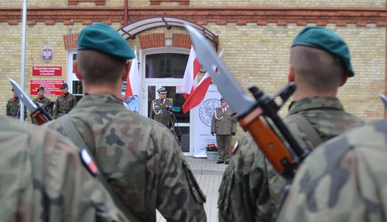 Wojskowa Komenda Uzupełnień w Suwałkach ma już 100 lat, fot. Marcin Kapuściński