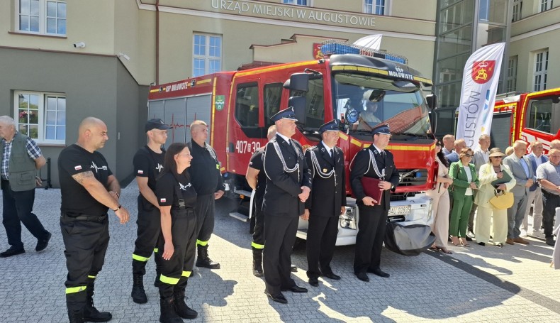 Druhowie z OSP Mołowiste w gminie Płaska mają nowy wóz strażacki, 26.06.2025, fot. Marta Sołtys