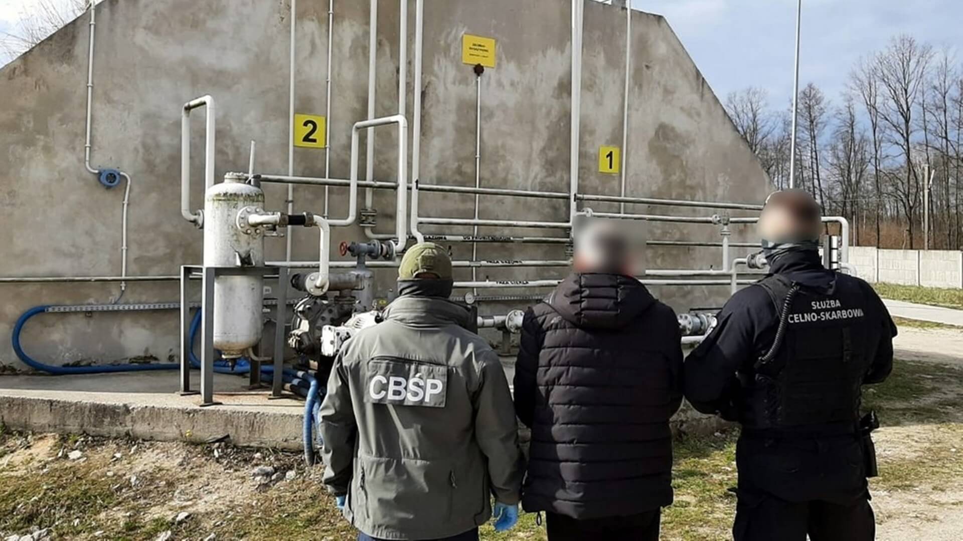 Podlascy funkcjonariusze CBŚP i KAS rozbili gang handlujący gazem