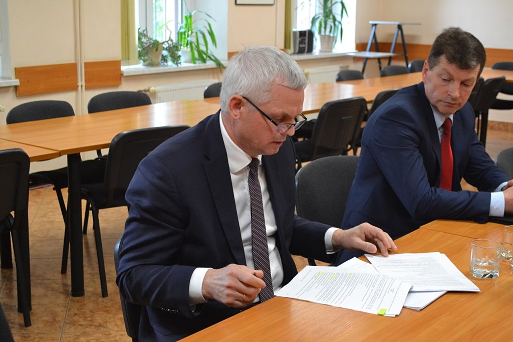 Radni powiatu sejneńskiego chcą odwołać starostę