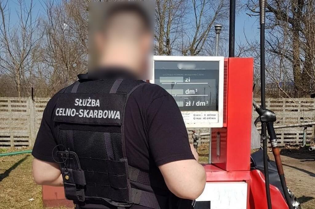 KAS i CBŚP rozbiły grupę przestępczą - nielegalnie rozprowadzali olej napędowy