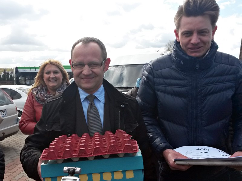 Supraśl:  Mieszkańcy w Grabówce apelowali o udział w referendum ws. odwołania burmistrza