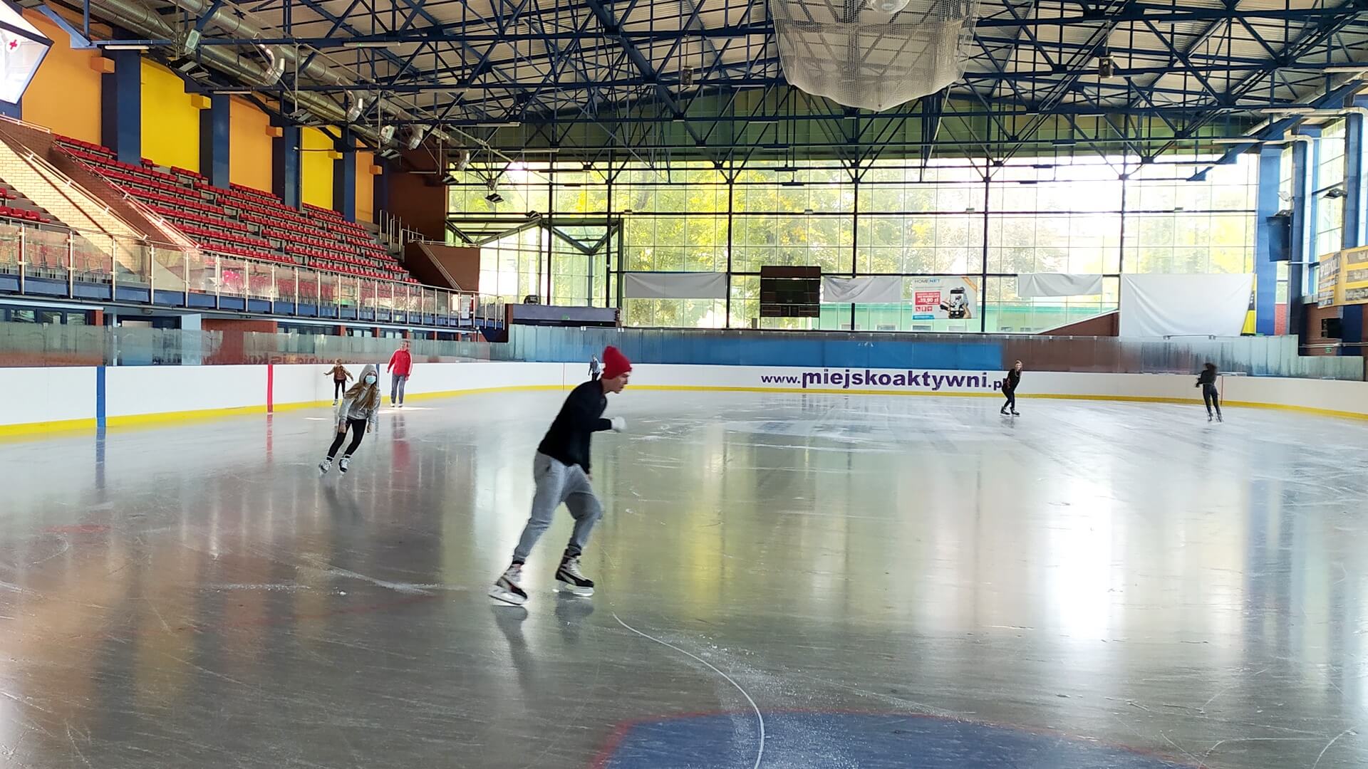 W ten weekend zostaną otwarte sztuczne lodowiska w Augustowie i Suwałkach