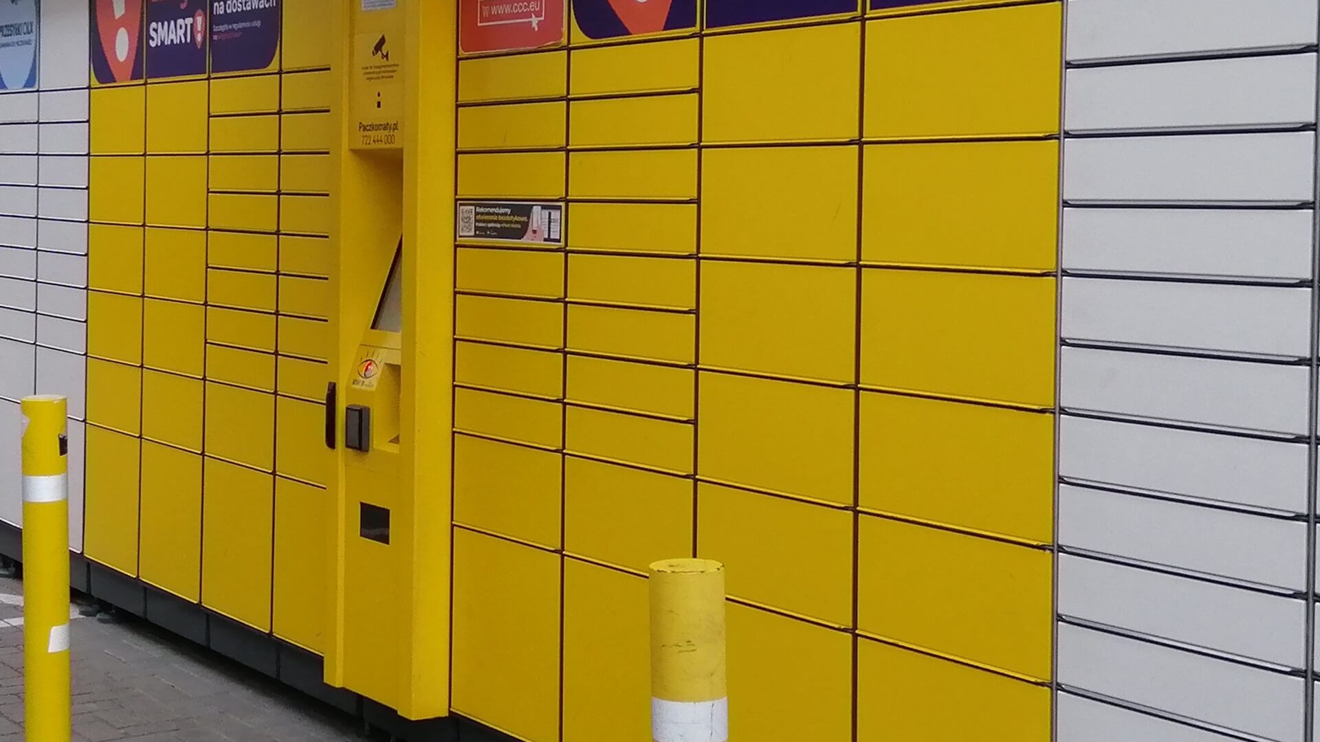 Mieszkańcy gminy Płaska domagają się paczkomatu