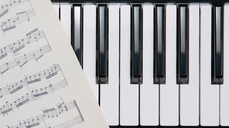 Mistrz batuty zakończy XIX Letnią Filharmonię Aukso. Jacek Kaspszyk wystąpi w sobotę