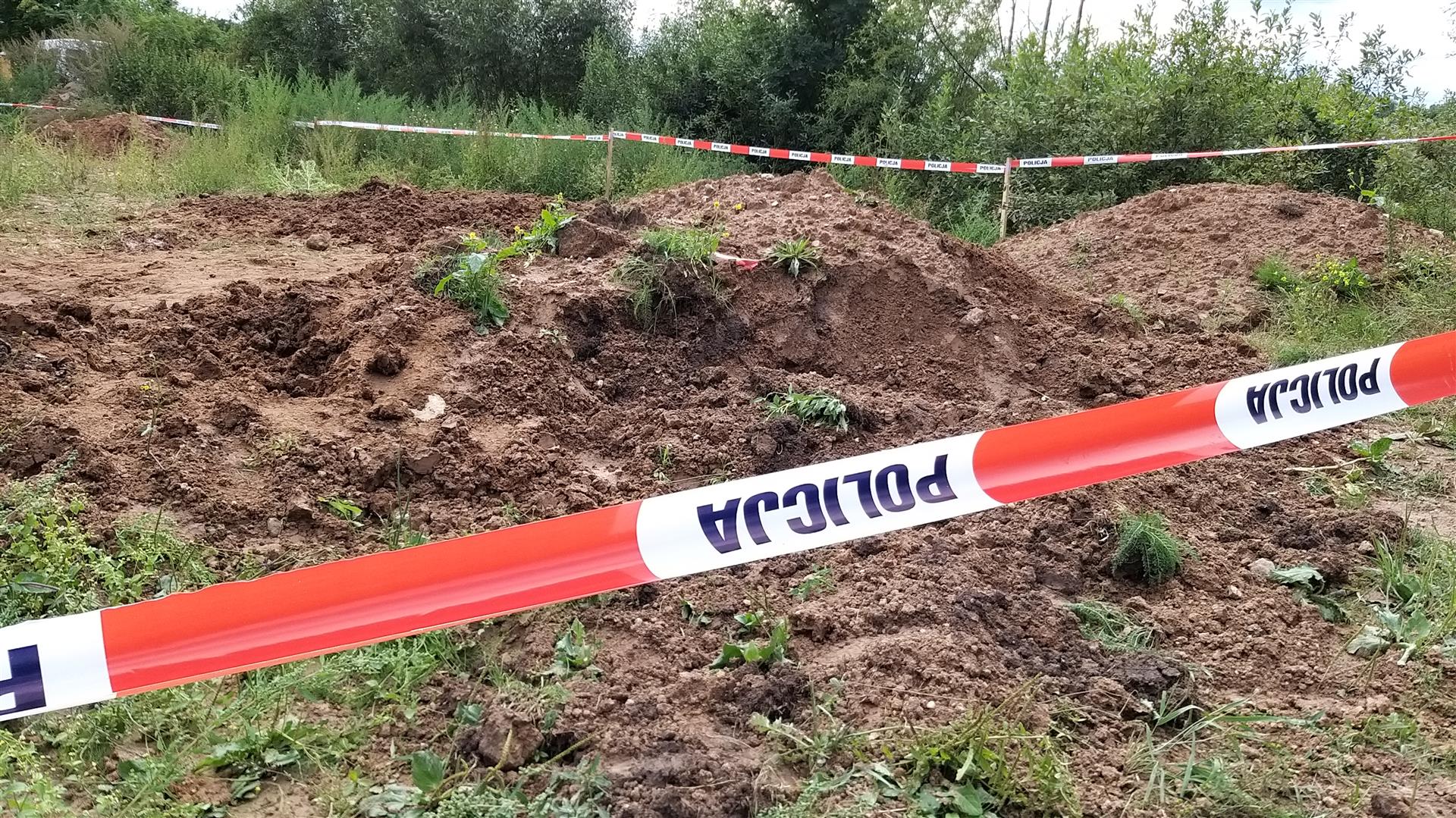 Staroobrzędowcy strzegą w Sejnach miejsc, gdzie zwieziona została ziemia z działki we wsi Białogóry