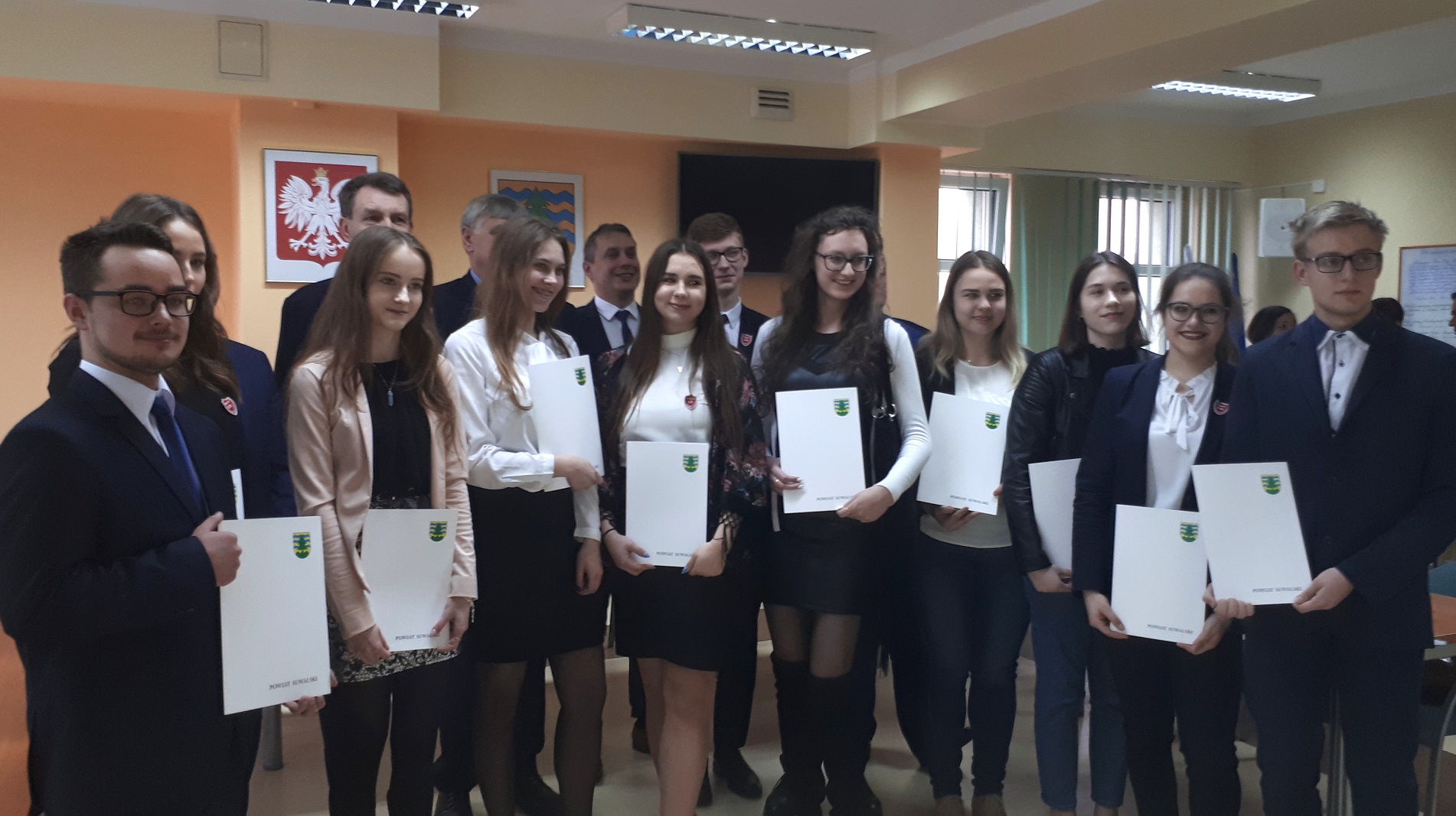 Stypendyści suwalskiego starostwa. Wyróżniono 65 osób