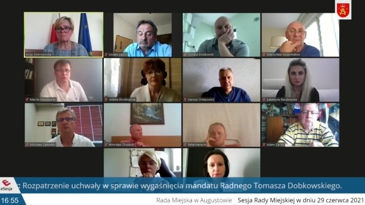 Wbrew zaleceniom wojewody, augustowscy radni nie wygasili mandatu Tomaszowi Dobkowskiemu