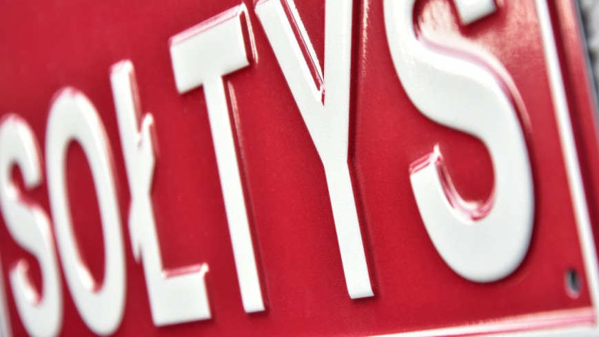 Choć w tej miejscowości nikt nie jest zameldowany, trzeba tam organizować wybory sołtysa