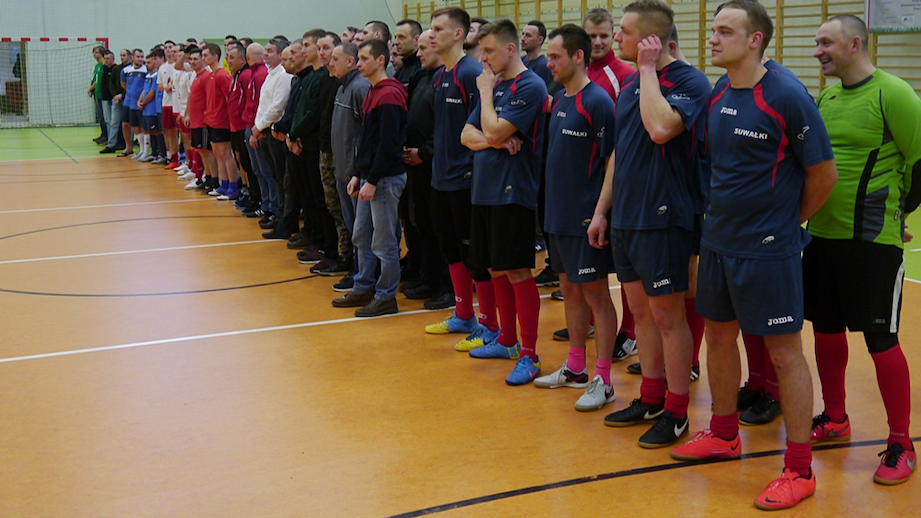 Grają w piłkę, aby upamiętnić Polaków wywiezionych na Syberię