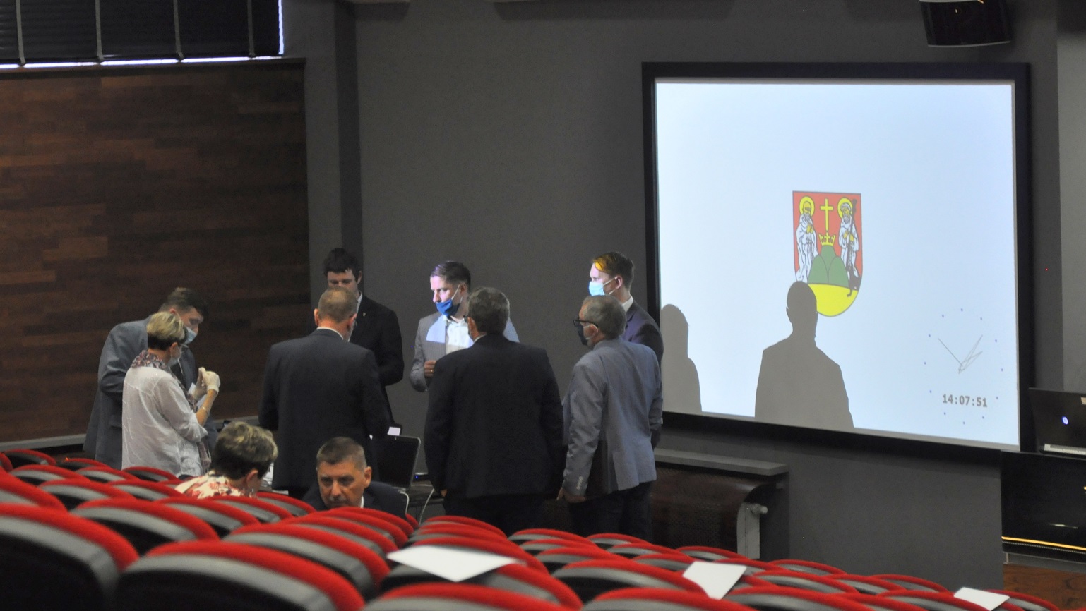 Suwalscy radni chcą zapewnienia warunków do wypłaty nauczycielom wynagrodzeń za przepracowane godziny ponadwymiarowe