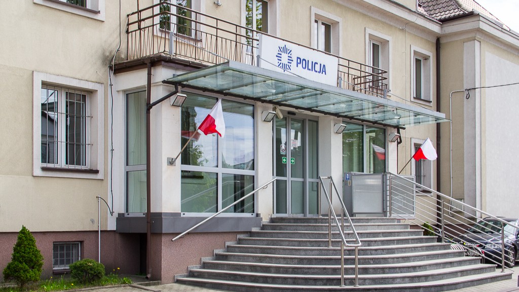 Nawet osiem lat więzienia grozi osobie, która laserem zakłócała przelot wojskowych śmigłowców nad Sejnami