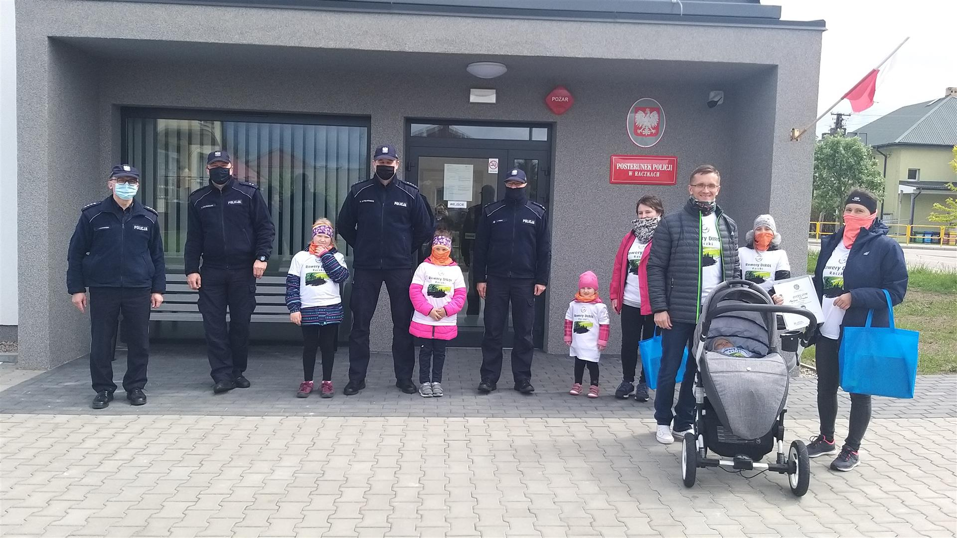 Dwie dziewczynki z Raczek wygrały policyjny konkurs