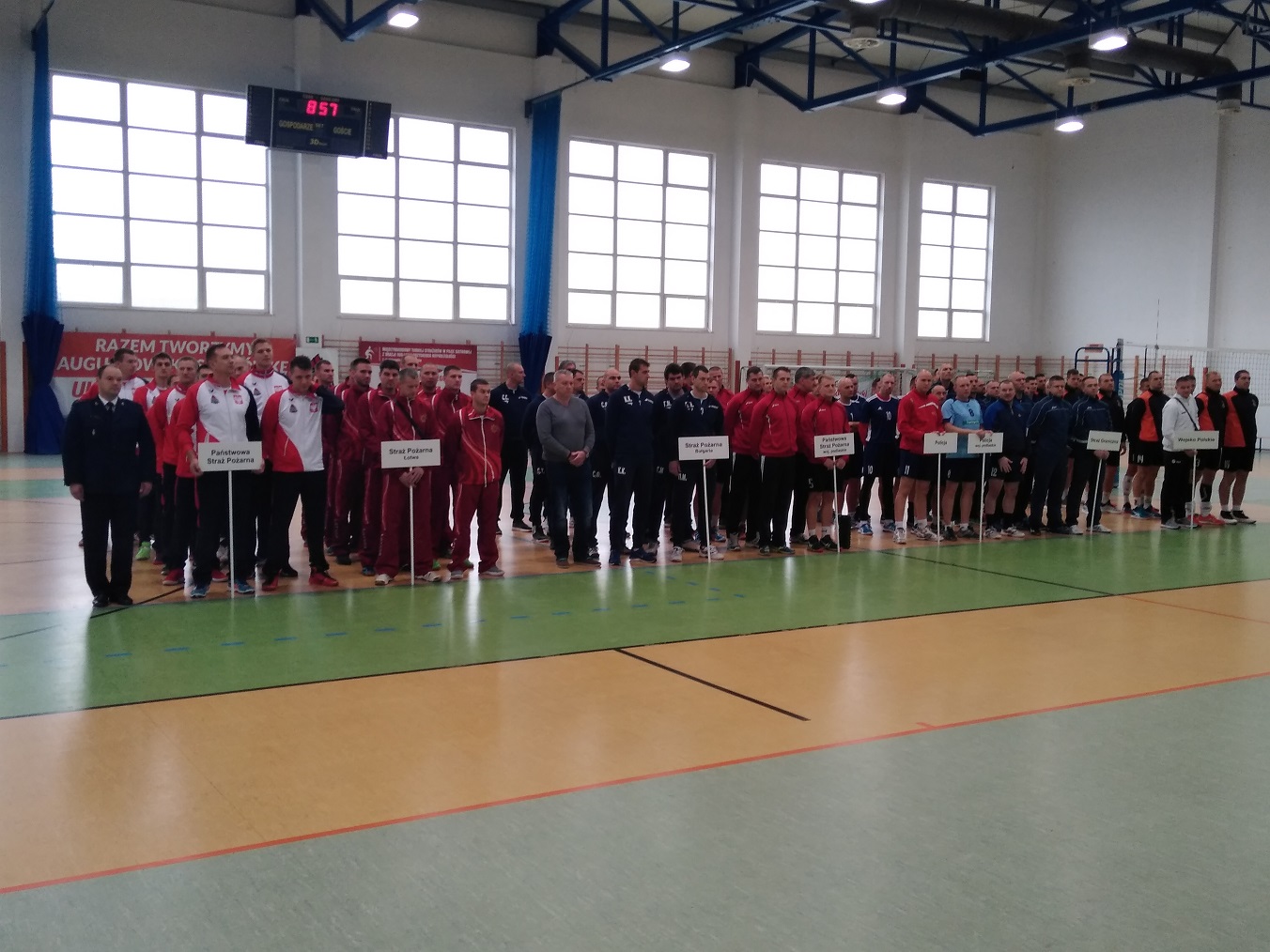 W Augustowie trwa Międzynarodowy Turniej Strażaków w Piłce Siatkowej – Gramy dla Niepodległej