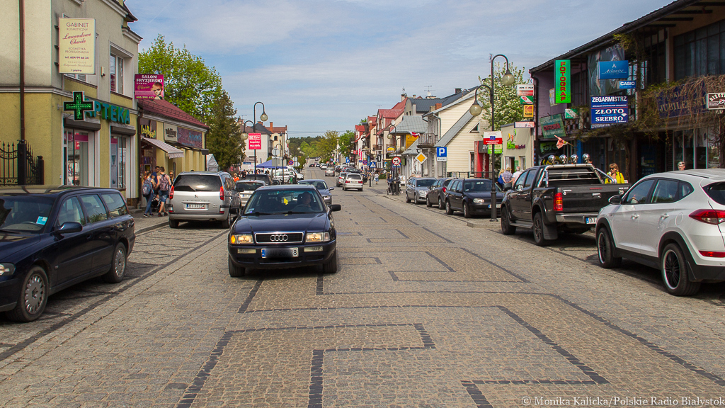 Augustowianie skarżą się na brak miejsc parkingowych w centrum miasta