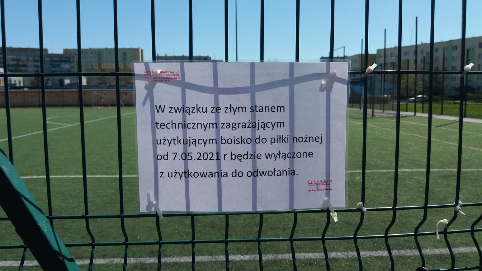 Miasto nie wie, kiedy zostanie wyremontowane boisko przy Szkole Podstawowej nr 7 w Suwałkach