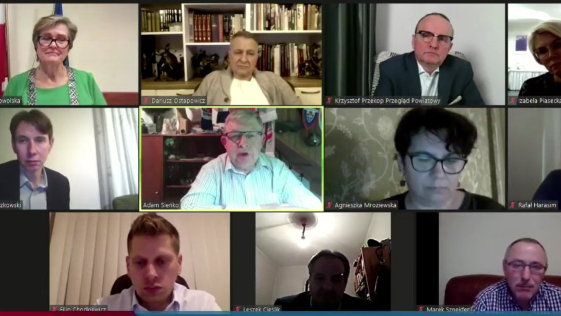 Augustowscy radni zarzucają sobie nawzajem łamanie ustawy samorządowej