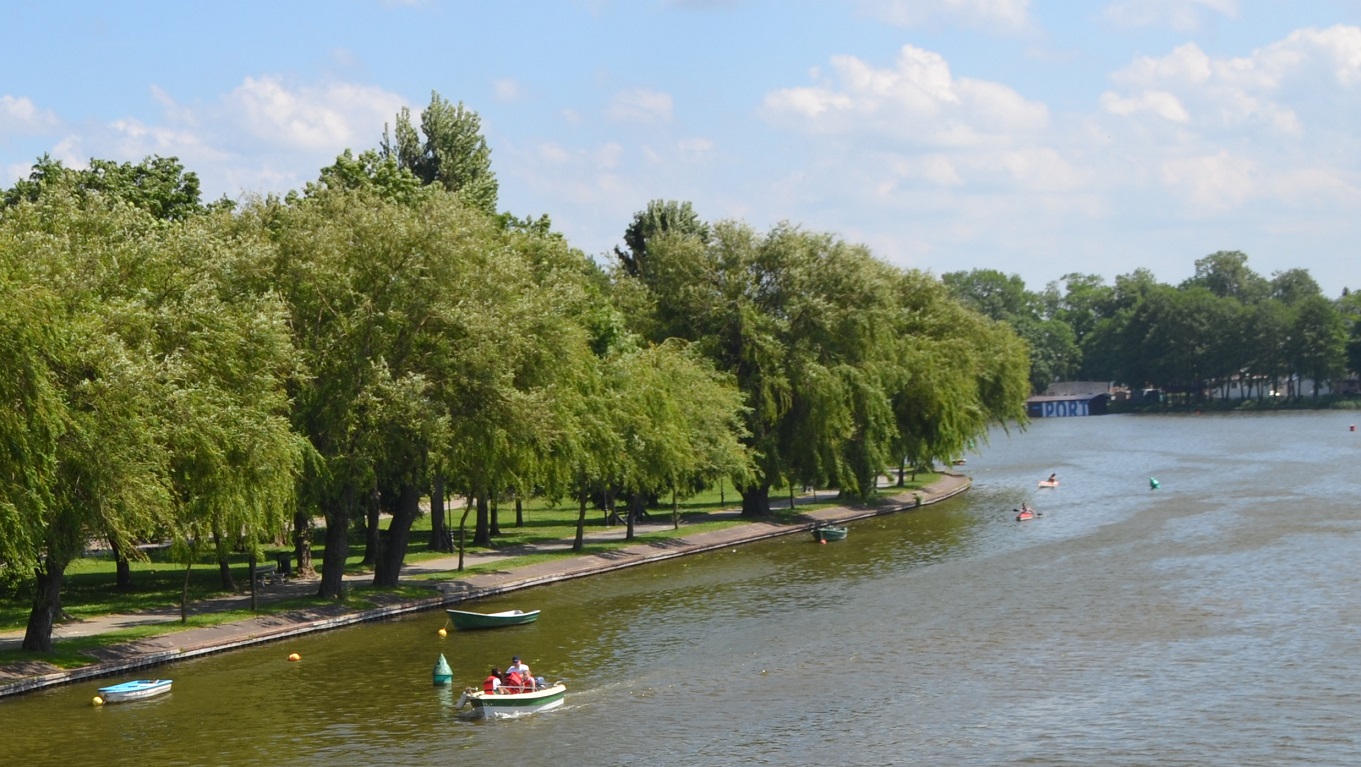 Augustowska żegluga przewiozła w tym roku nawet o połowę mniej pasażerów