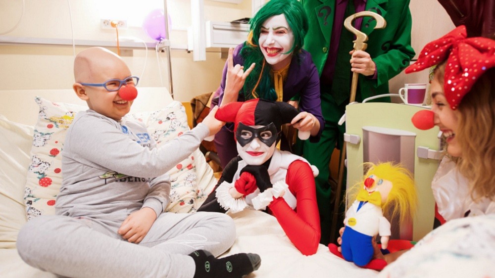 Ponad 700 listów, kartek i rysunków  trafiło do podopiecznych suwalskiego szpitala oraz hospicjum