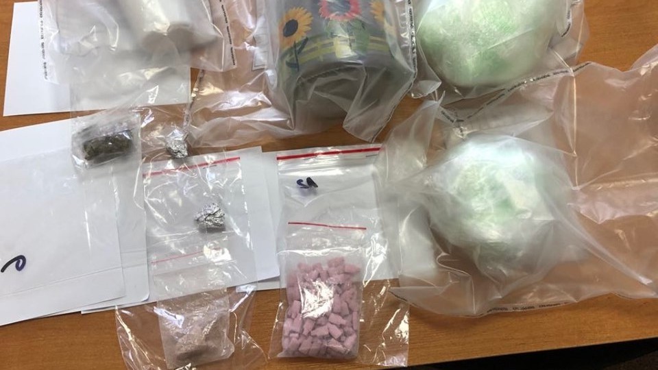 Niemal kilogram amfetaminy znaleźli policjanci w jednym z mieszkań w Suwałkach