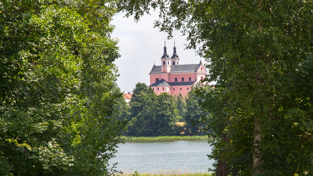 W pokamedulskim klasztorze w Wigrach rozpocznie się III edycja Festiwalu Muzyki Kameralnej i Organowej "Kamedulskie Wigry"