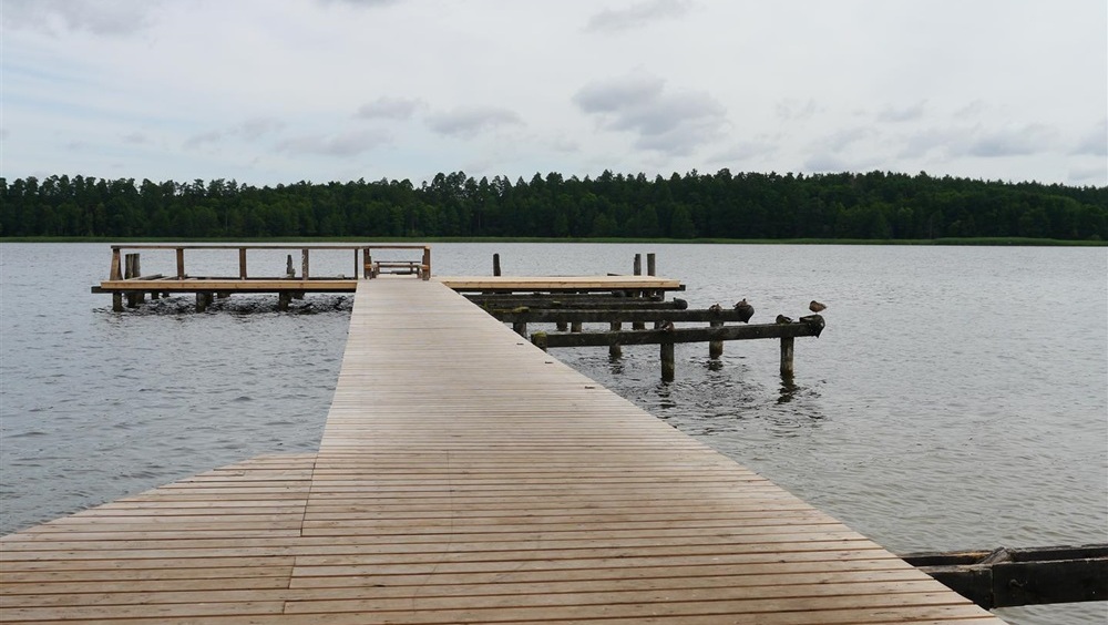 Władze Augustowa szukają przedsiębiorców, którzy ożywią plażę Budowlani nad jeziorem Necko