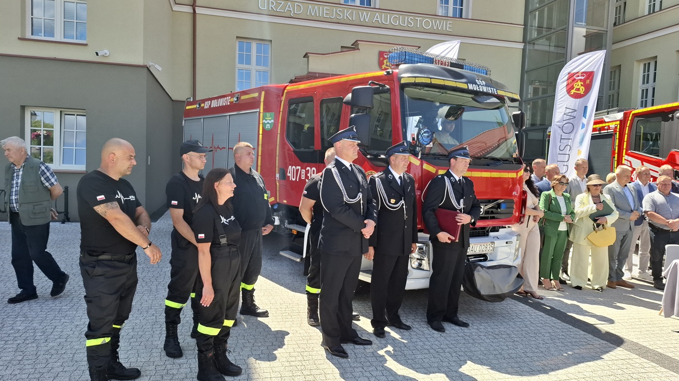 Druhowie z OSP Mołowiste w gminie Płaska mają nowy wóz strażacki, 26.06.2025, fot. Marta Sołtys