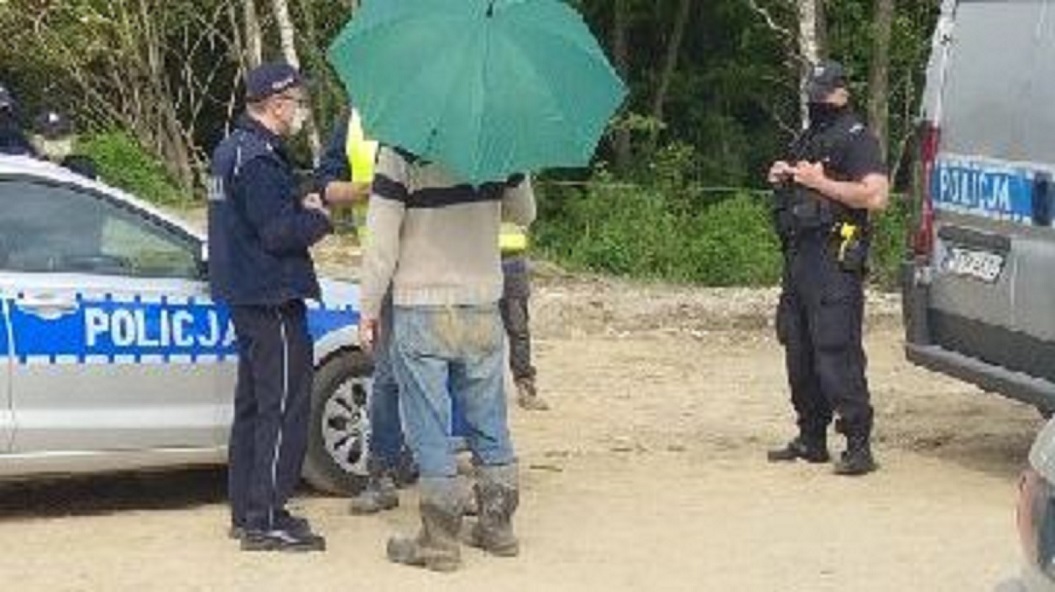 Ranny został jeden z rolników, którzy blokowali plac budowy drogi Via Baltica w Jankielówce koło Raczek