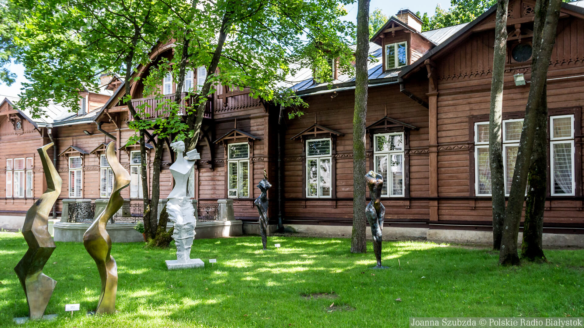 Nowe rzeźby Alfonsa Karnego w zbiorach Muzeum Podlaskiego w Białymstoku