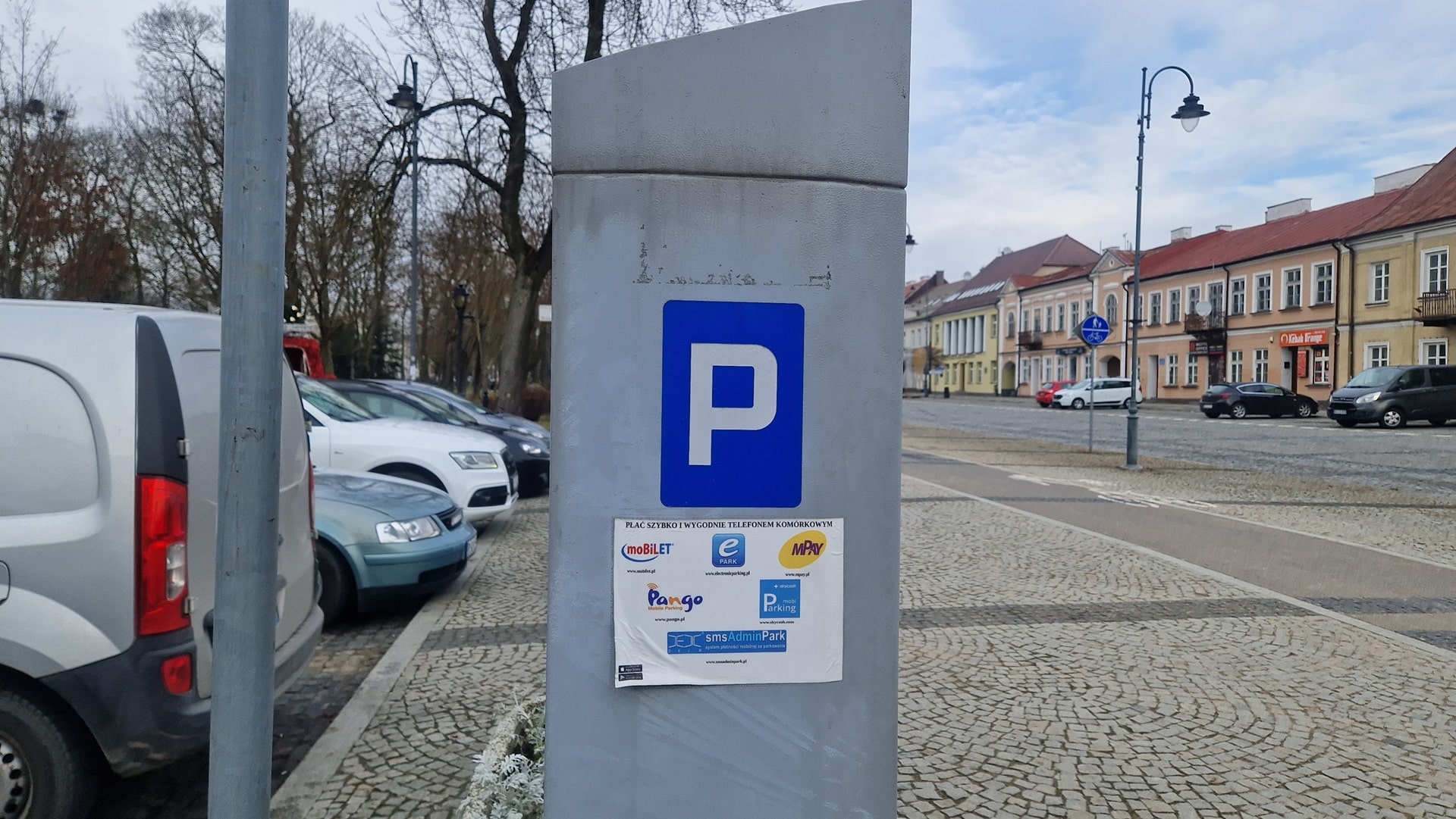 Strefa płatnego parkowania w Suwałkach zostanie praktycznie zlikwidowana, fot. Areta Topornicka